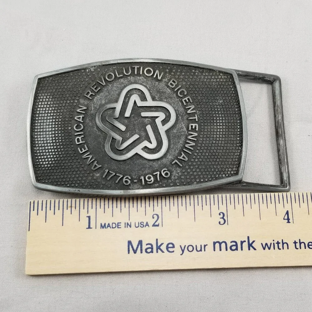 Belt Buckle 1976 American Revolution Bicentennial 1776 - 1976 Dull Silver‎ Color